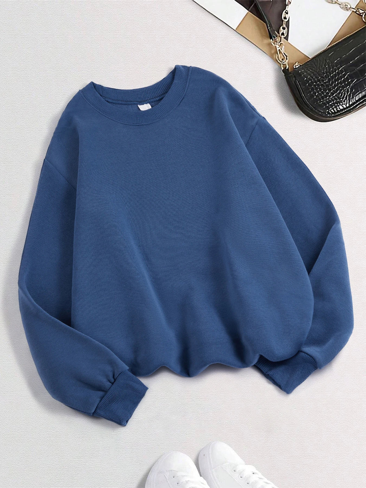 🤍 Sudadera Oversize de Forro Polar – Comodidad Esencial Invierno
