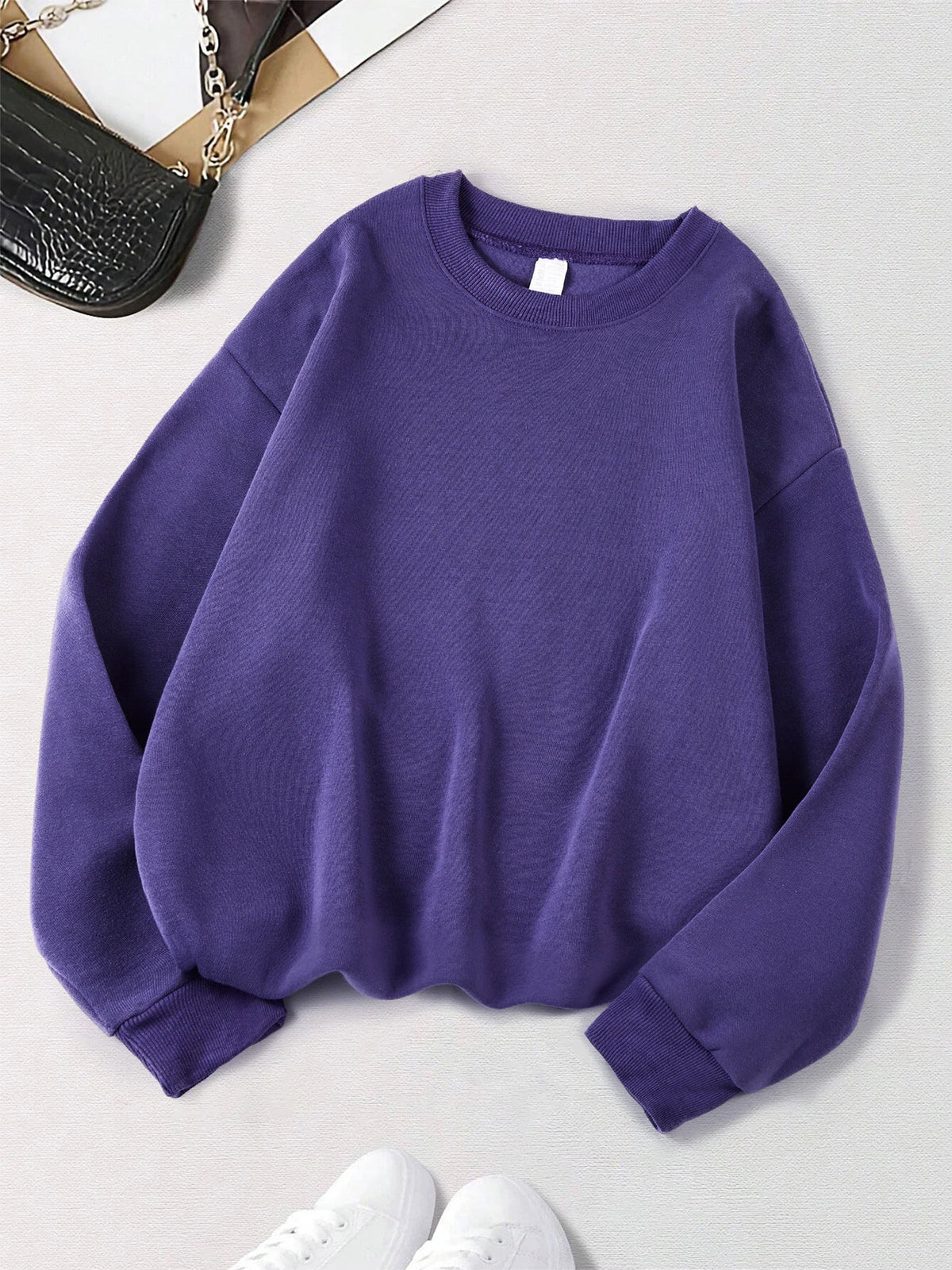 🤍 Sudadera Oversize de Forro Polar – Comodidad Esencial Invierno