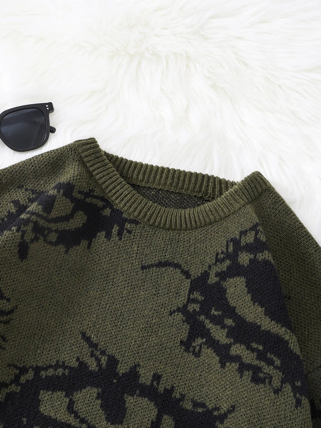 Abstract Eye Motif Jacquard Sweater – Casual Fall-Winter Pullover