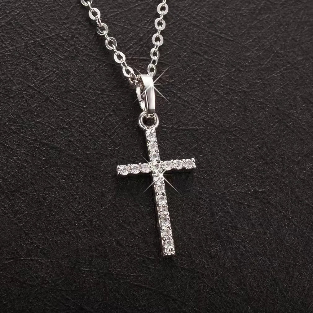 💎 Collar Cruz con Colgante de Zircón – Joyería Unisex Premium