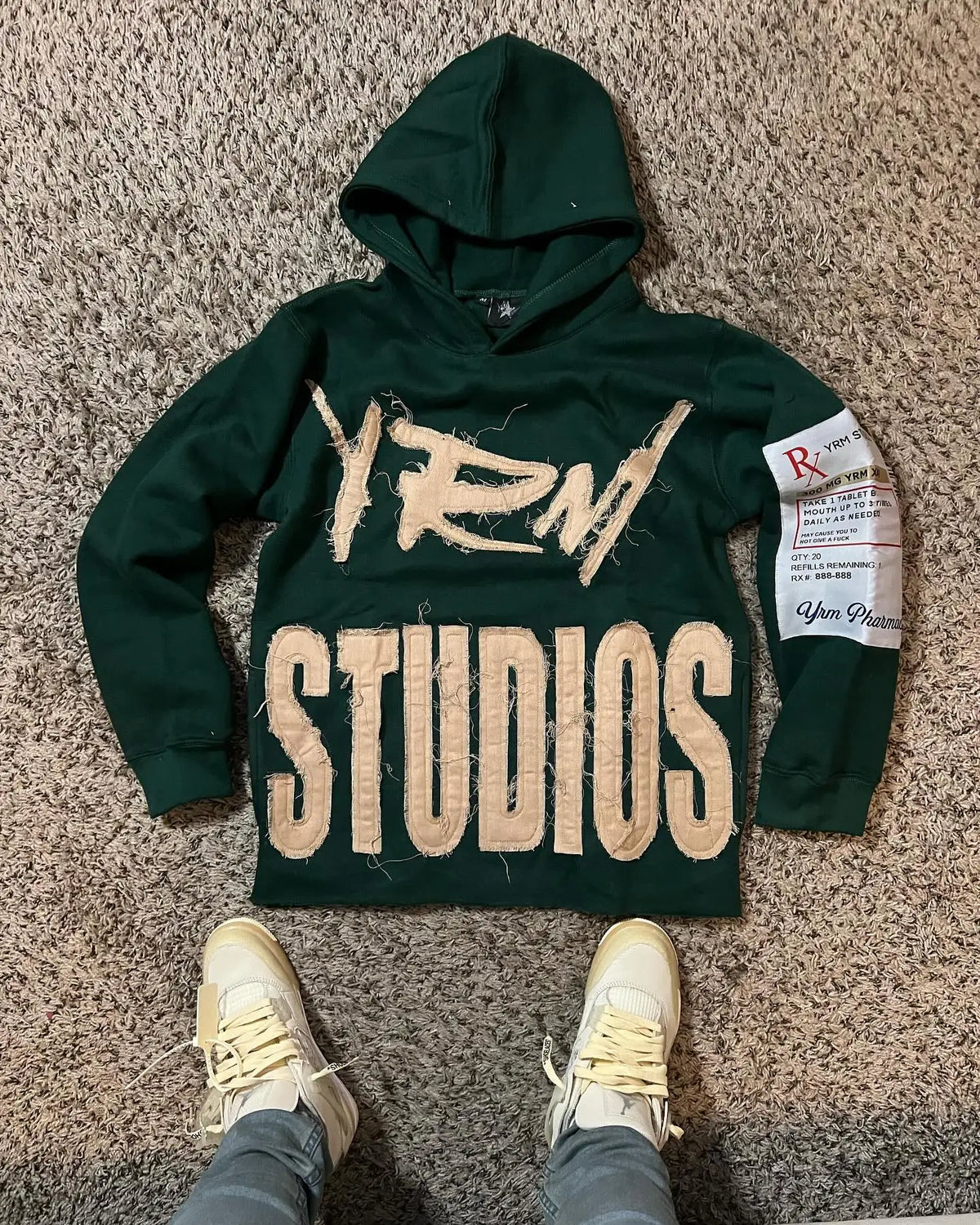 🍂 Sudadera con Bordado Retro Y2K – Estilo Harajuku Gótico