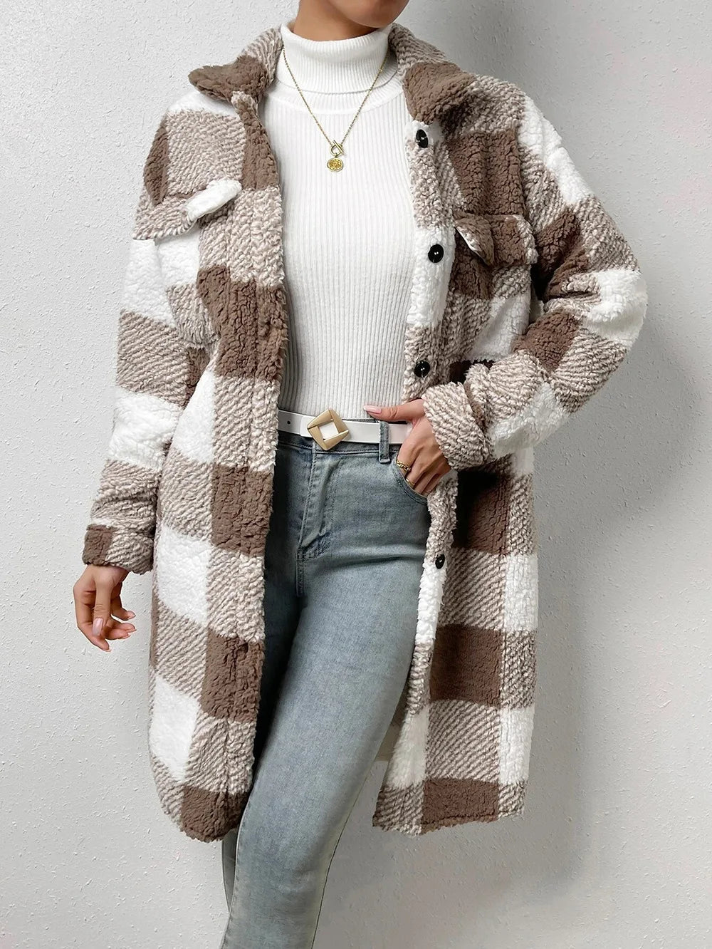 🧥 Abrigo Largo de Cuadros con Forro Polar – Estilo Trench Premium
