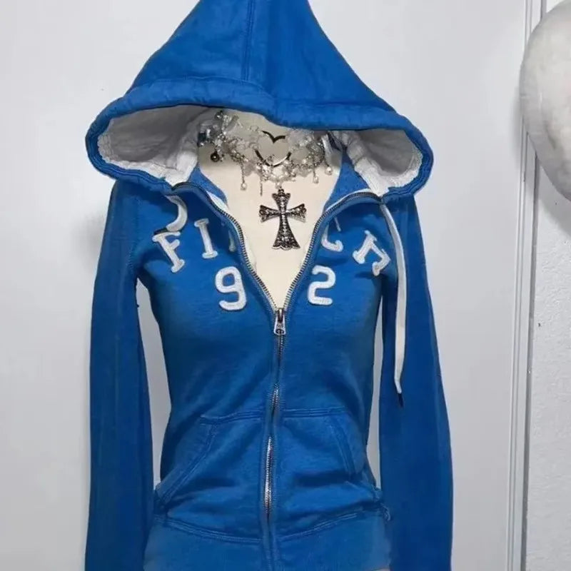 💙 Sudadera Azul Retro Gótica – Coleción Otoño-Invierno 2025