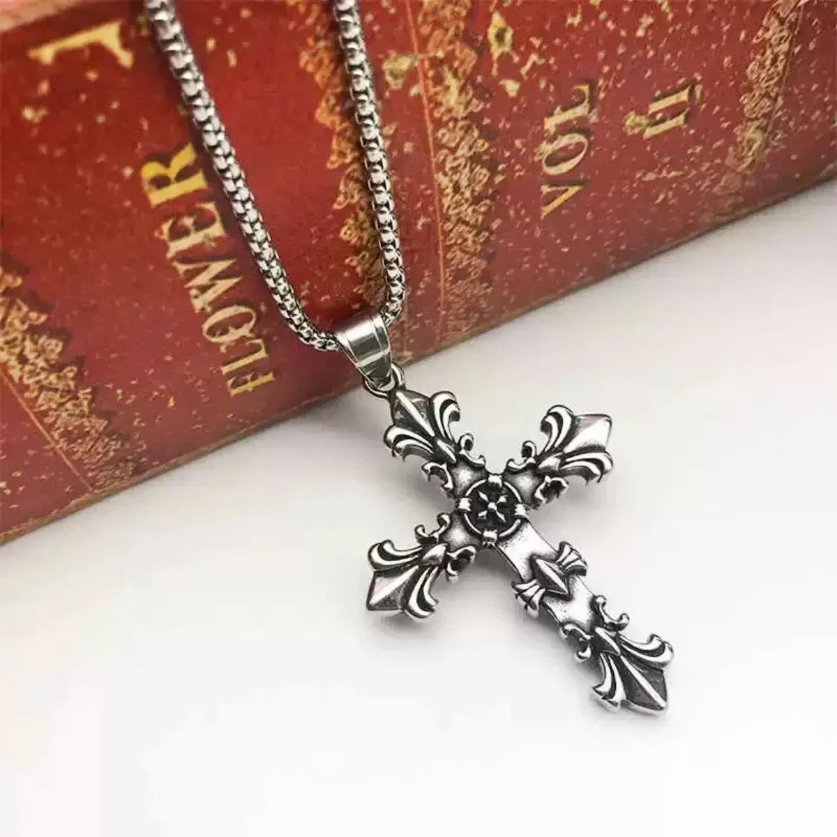 Collar Cruz Punk Unisex – Joya Streetwear Vintage Plata, Regalo Ideal
