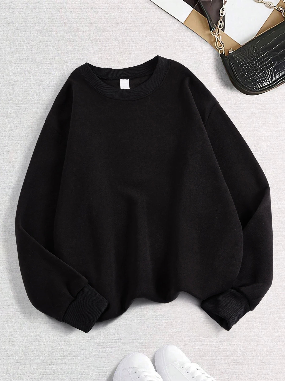 🤍 Sudadera Oversize de Forro Polar – Comodidad Esencial Invierno