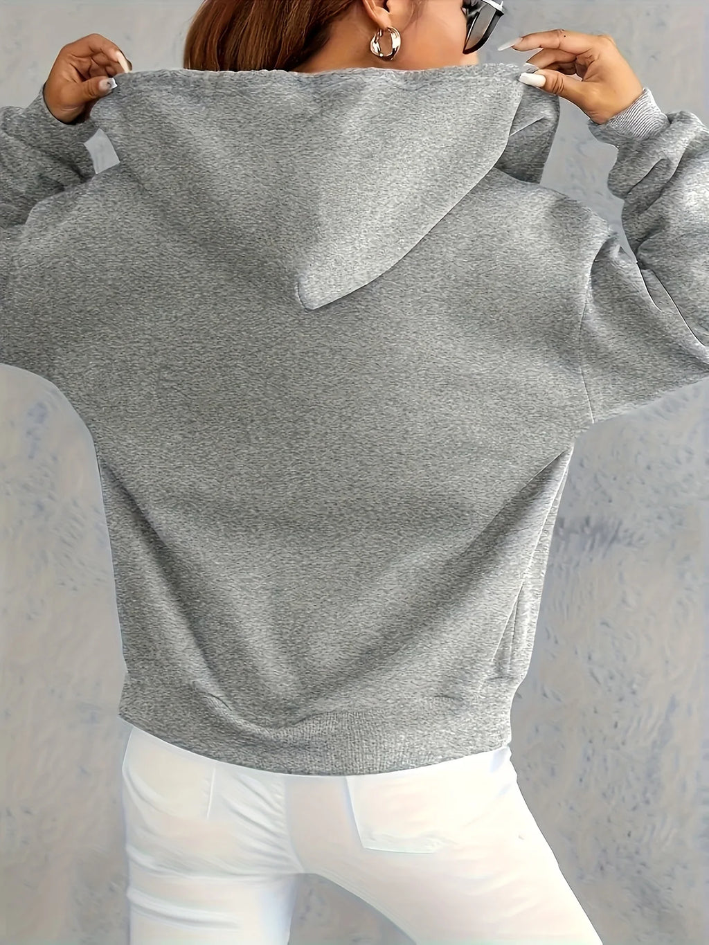🤎 Hoodie Marrón Relaxed con Estampado Blanco – Comodidad Total